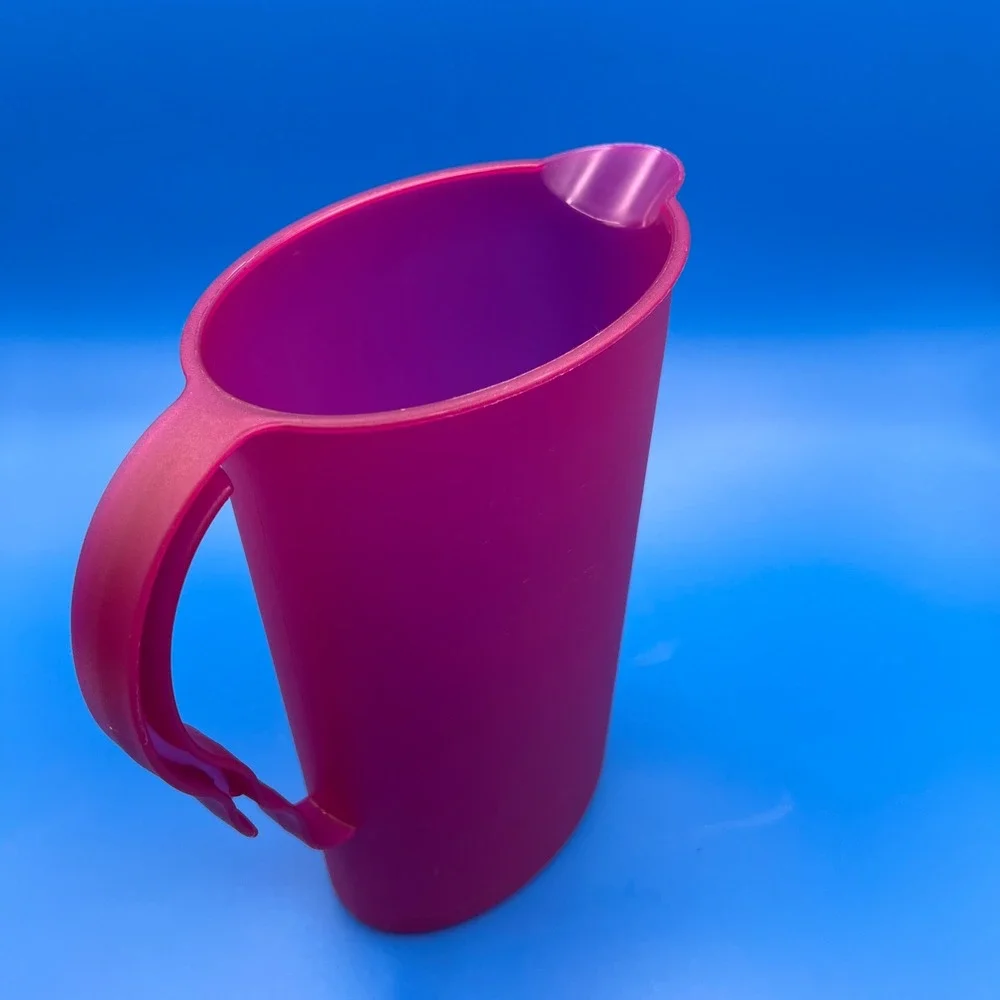 Tupperware Impressions 2 Qt Slim Refrigerator Pitcher Purple Pink Berry